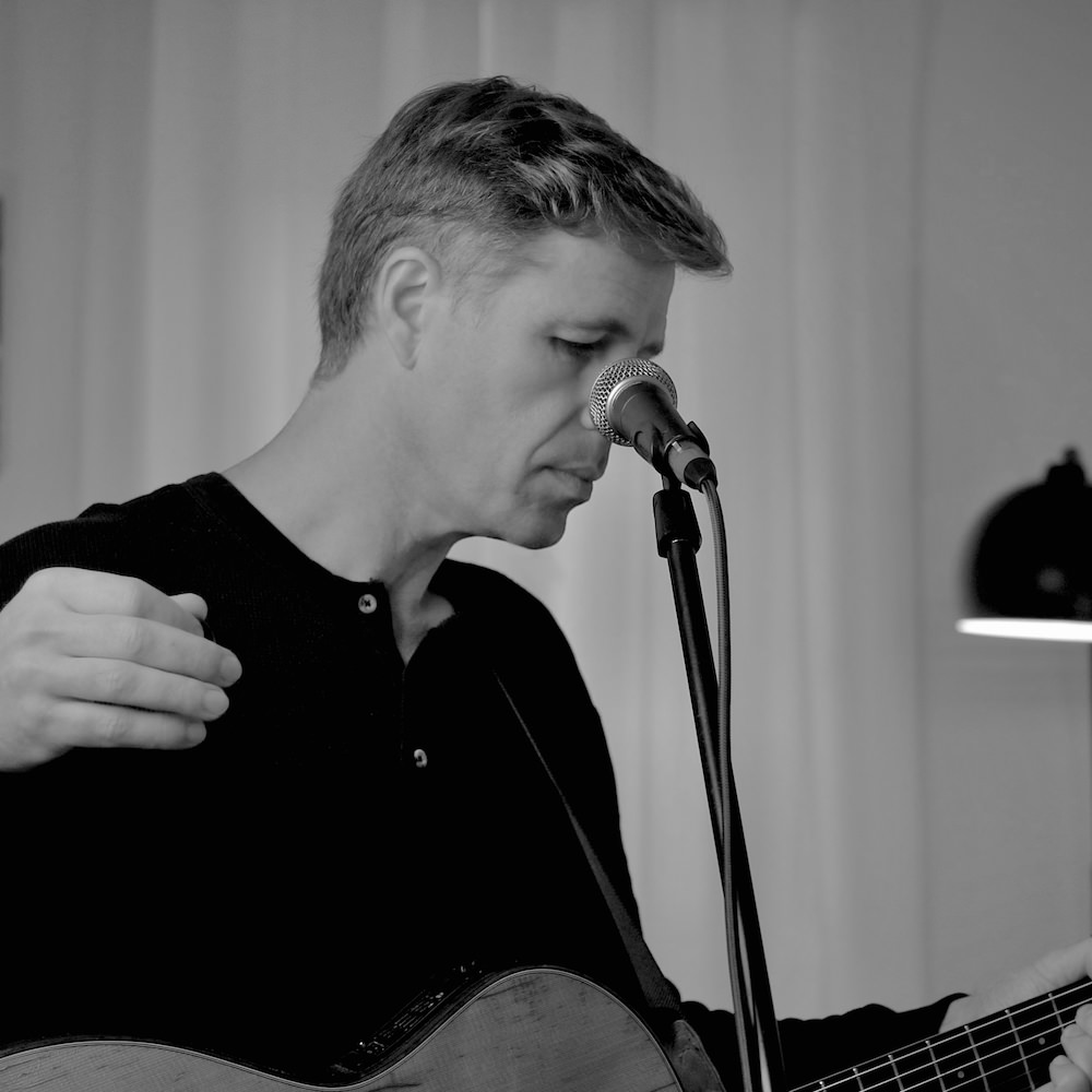 GUITARE & CHANT BRASSENS & COMPAGNIE NOIR & BLANC 1